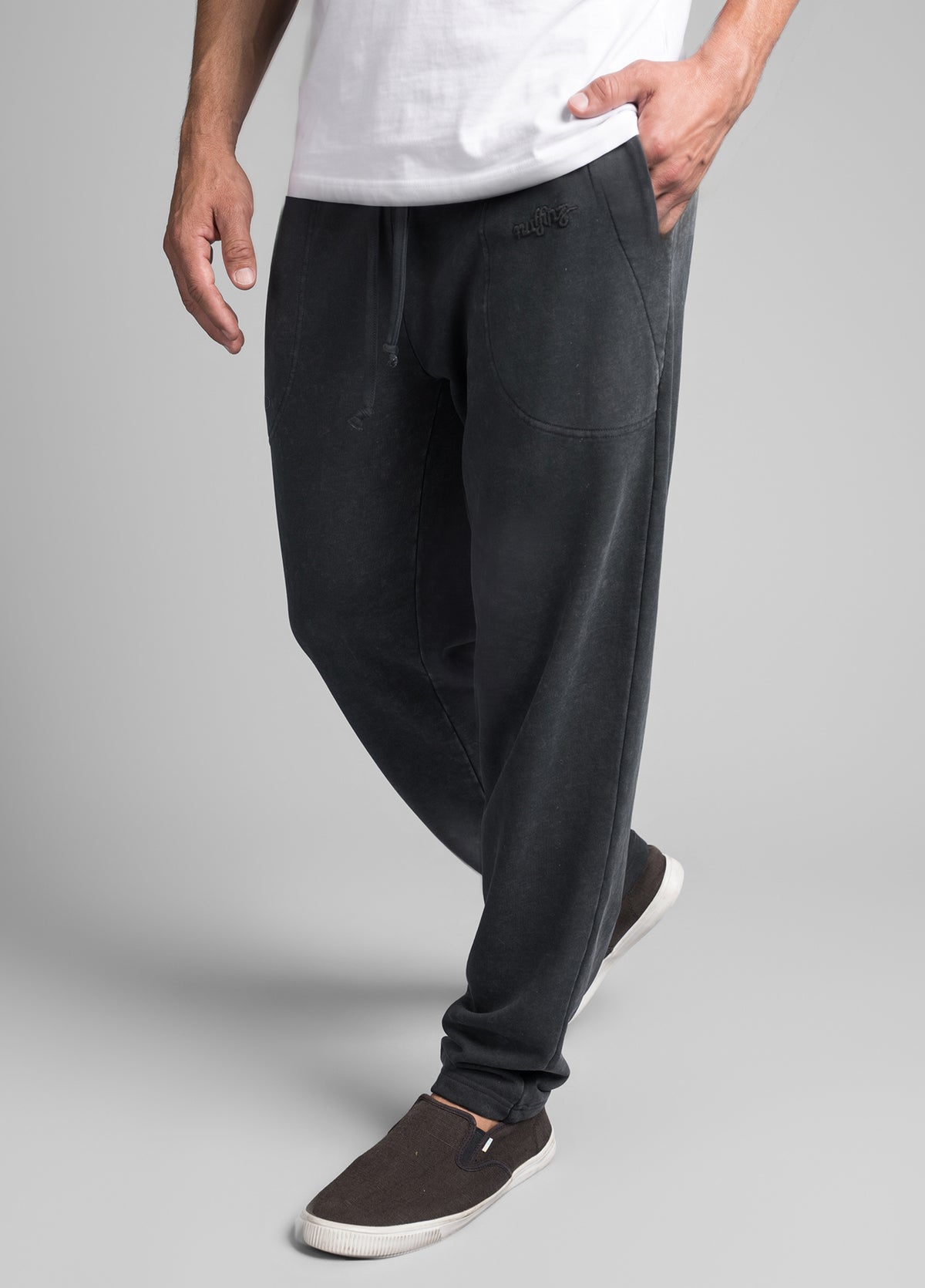 BLACKOUT PANTS