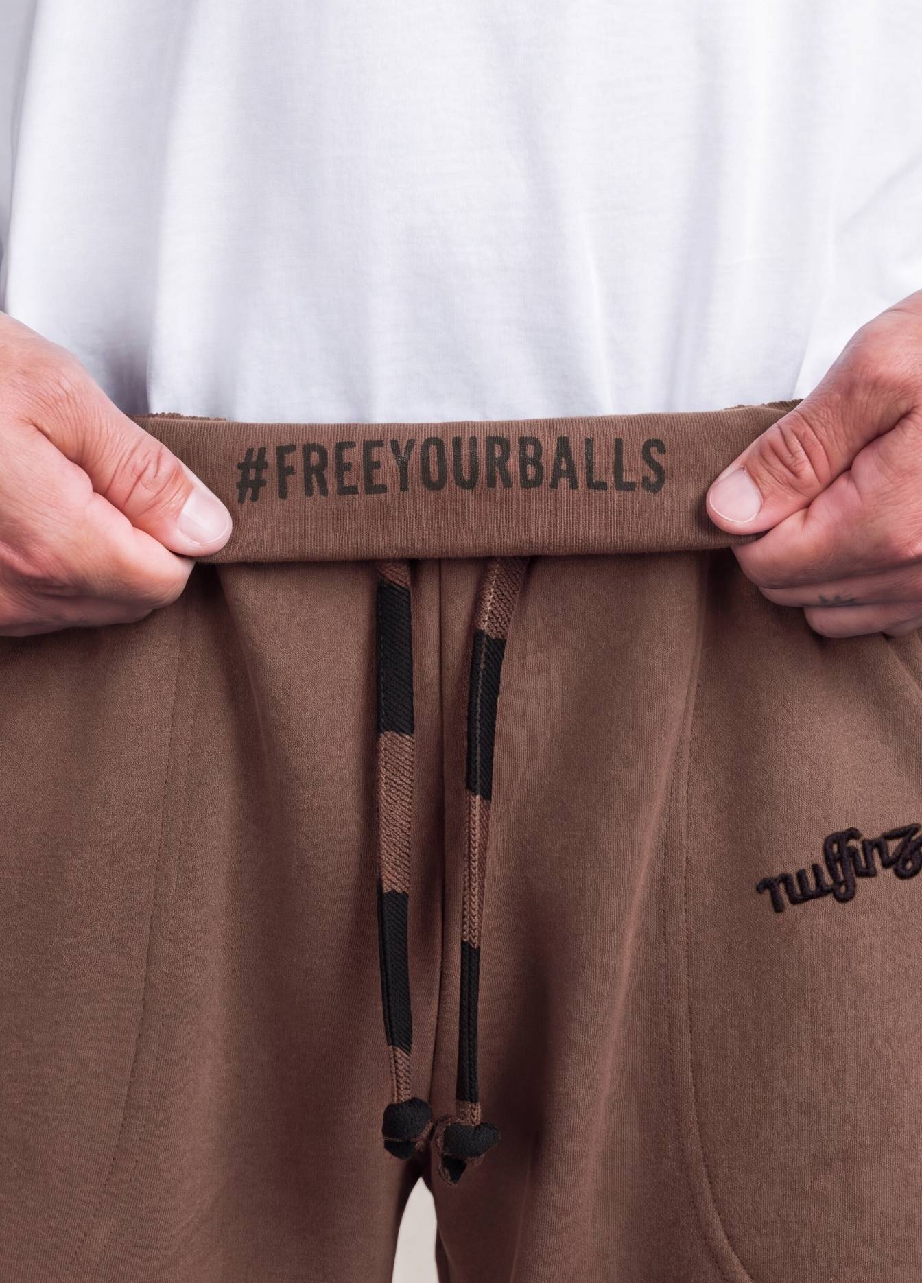 NUTMEG SOLID PANTS