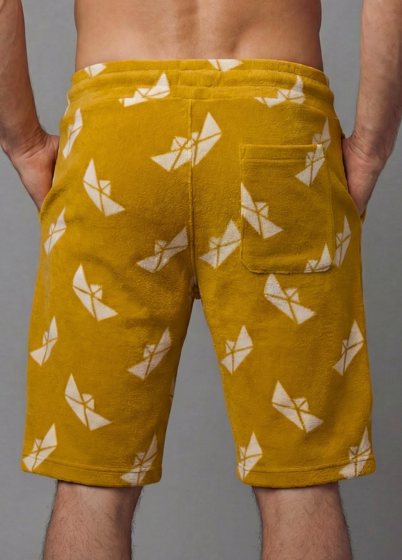 THE CAPTAIN SHORTS GOLD